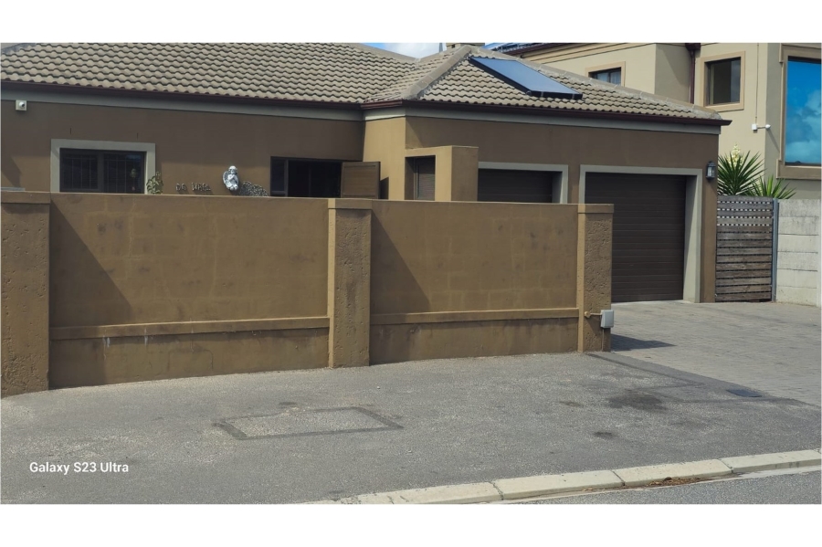 4 Bedroom Property for Sale in Vredelust Western Cape